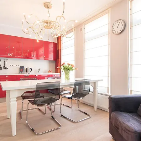 B&B Modern City *